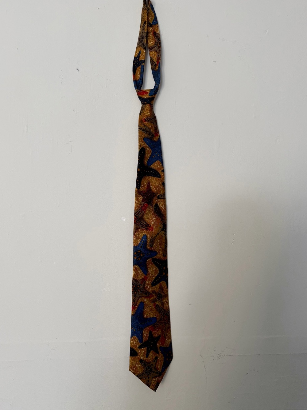 Vintage Men's Perry Ellis 100% Silk Starfish Pattern Tie